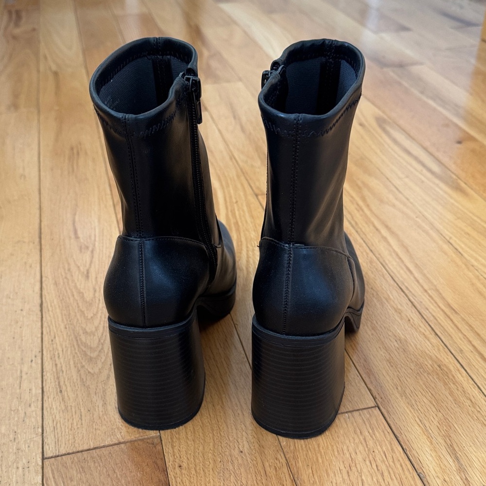 Mix No. 6 Black Platform Block Heel Ankle Boots - Picture 3 of 3